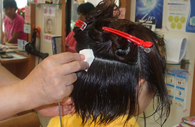 プレ処理で頭皮を保護